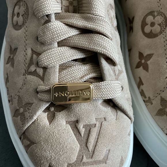 🔥Louis Vuitton Time Out Sneaker🔥 - Picture 3 of 7